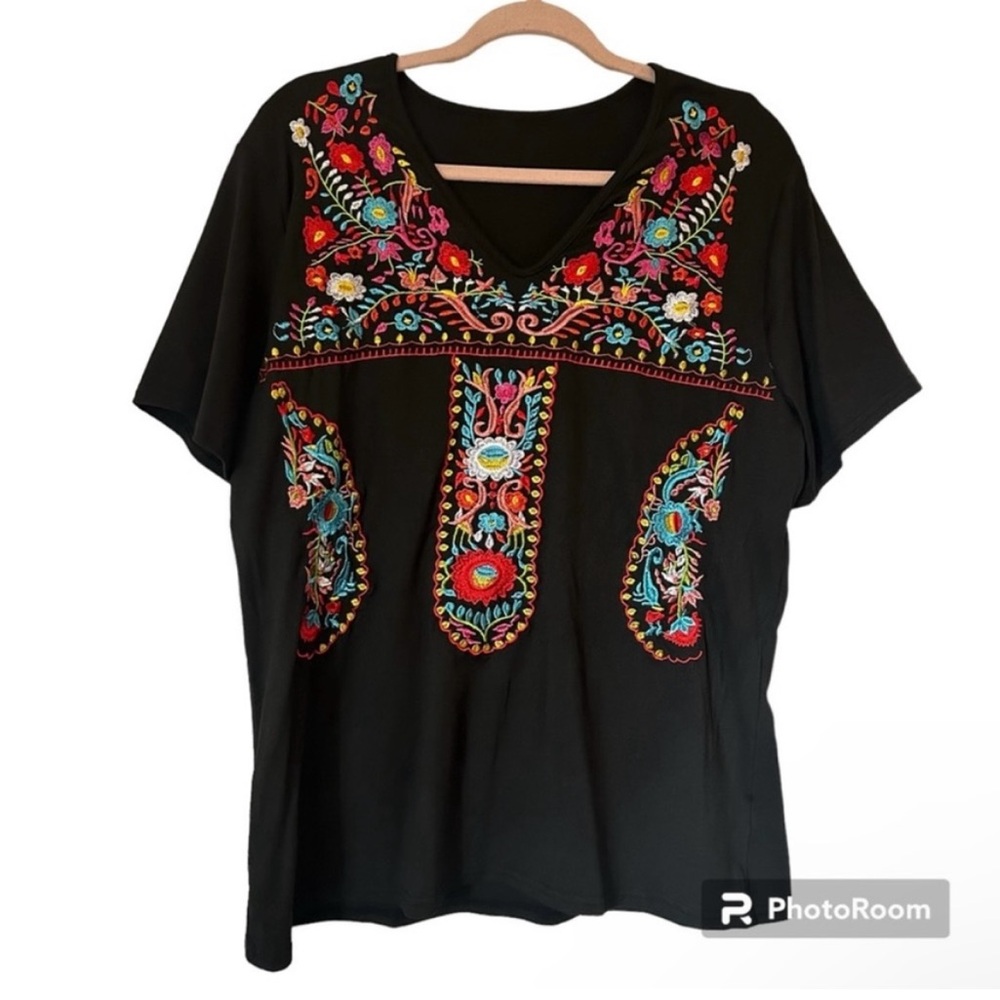Heavily Embroidered Multicolor Soft Stretchy Black Tee Shirt Multicolor XL B2